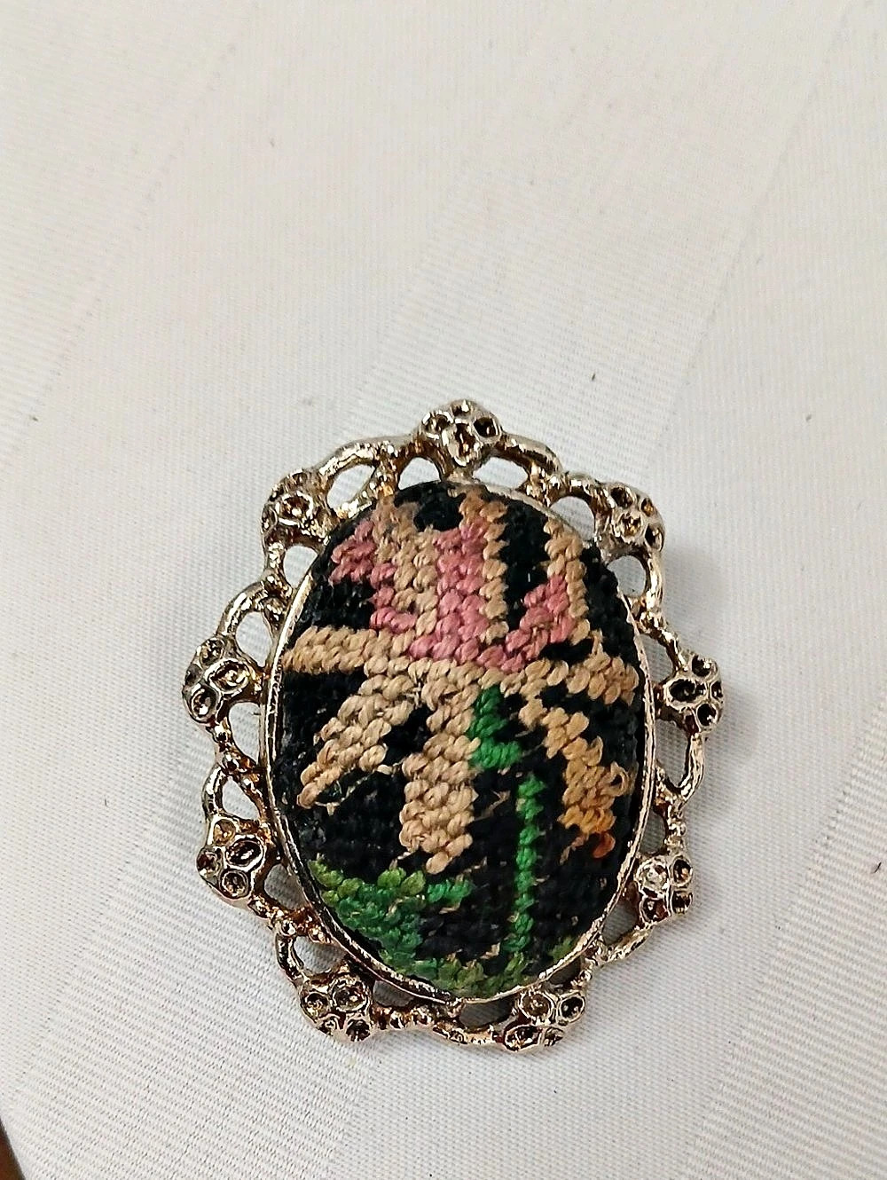 Floral Embroidered Brooch in Black & Multicolor Like New